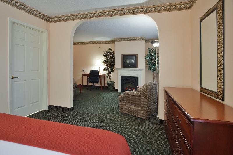 Holiday Inn Express - Plymouth By Ihg Екстер'єр фото