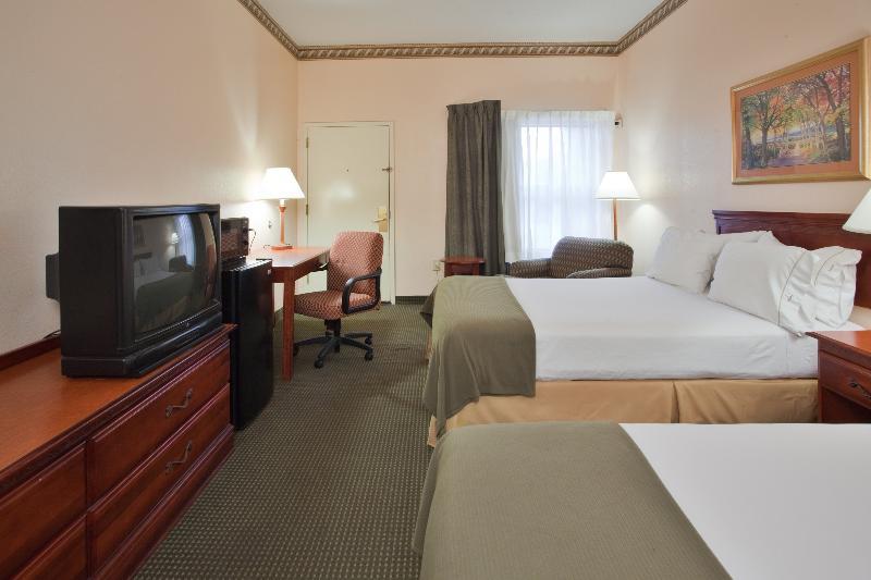 Holiday Inn Express - Plymouth By Ihg Екстер'єр фото